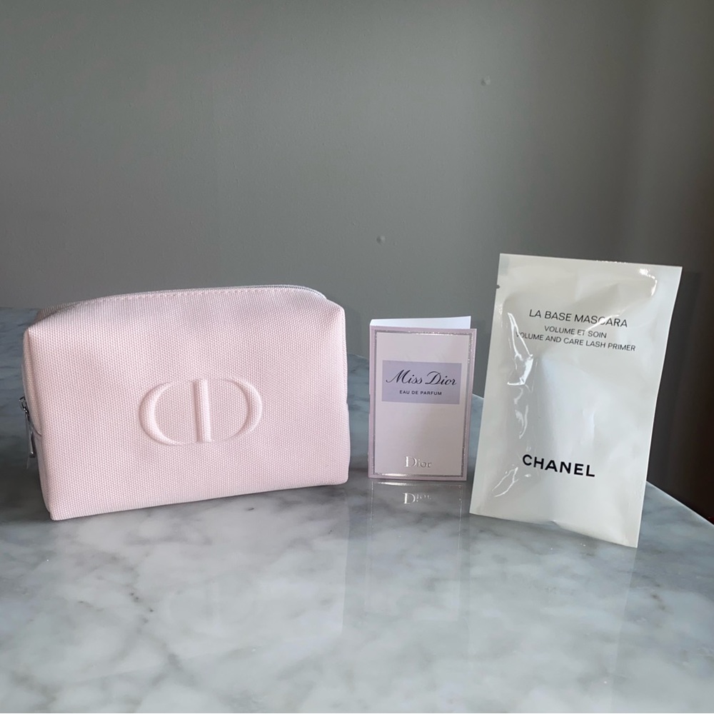 ✨SOLD✨ NIB Authentic Dior cosmetics bag/pouch